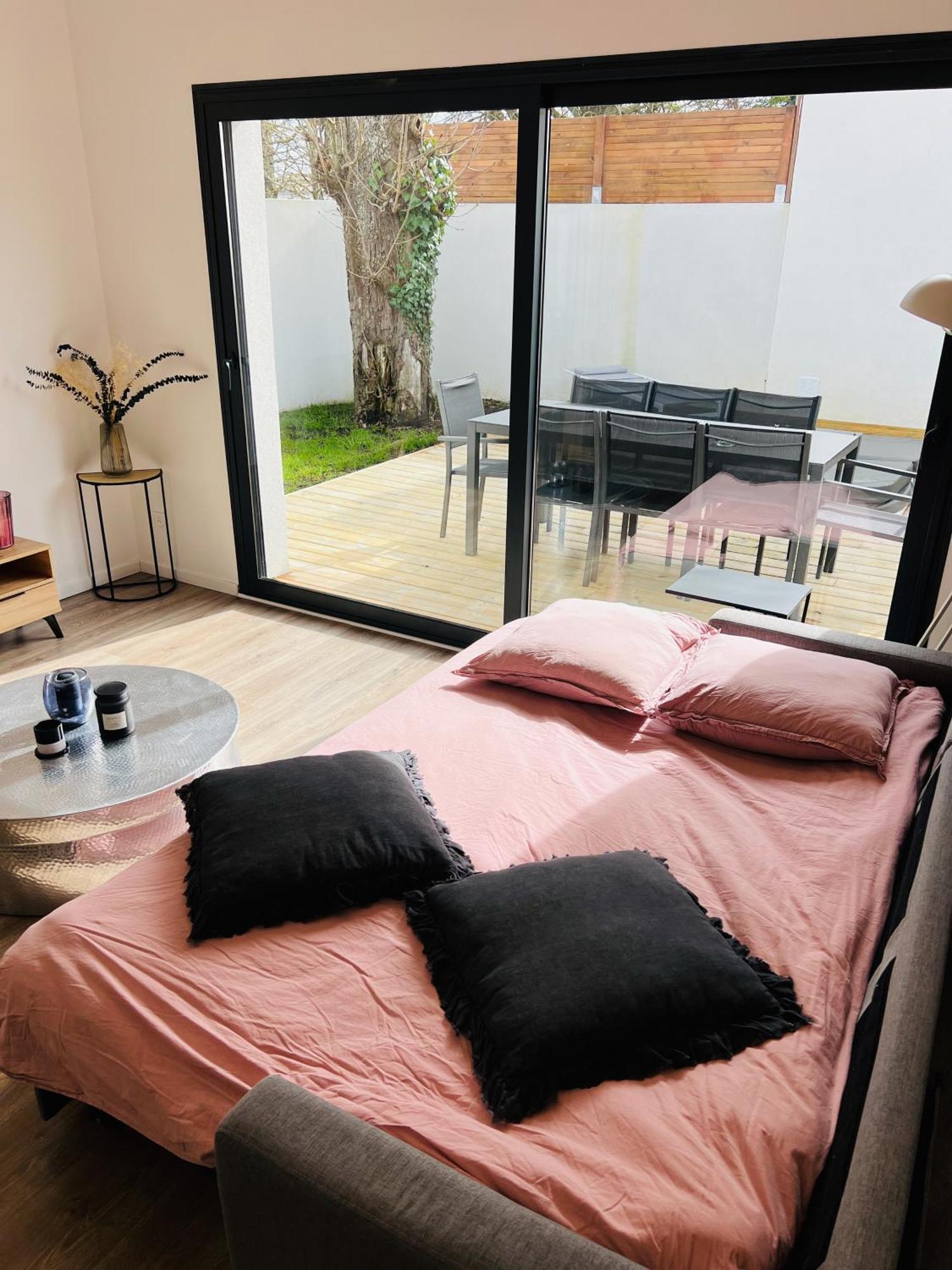 Maison T4 Climatisee Avec Jacuzzi A Lagord Exterior foto